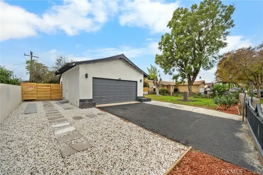 2717 W 6th Street, Rialto, CA 92376 - #2