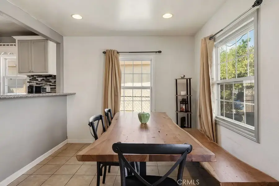 672 E 112th Street, Los Angeles, CA 90059 - #3