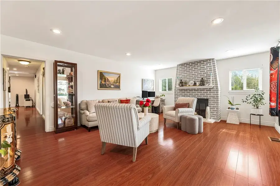 2389 Mayfield Avenue, Montrose, CA 91020 - #3