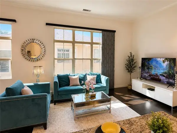 66 Overbrook, Irvine, CA 92620