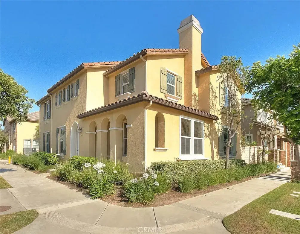 906 N Woodbine, Azusa, CA 91702 - #1