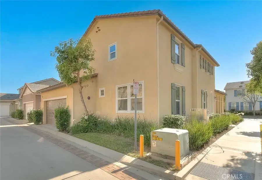 906 N Woodbine, Azusa, CA 91702 - #2