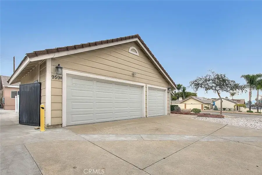 959 Kenwood Street, Upland, CA 91784 - #2