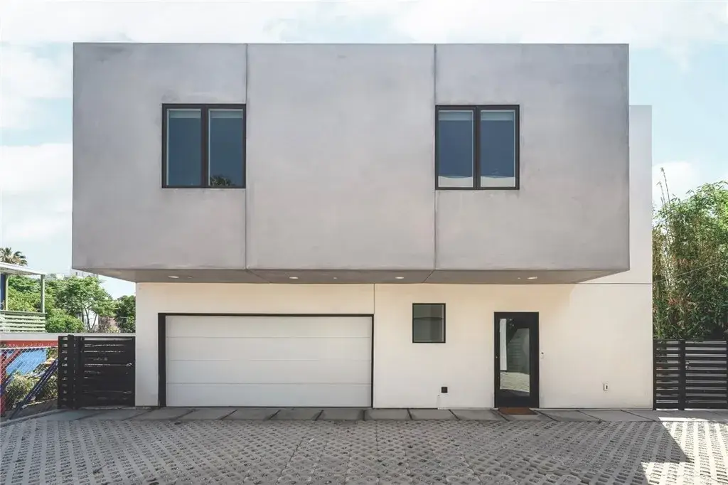 542 N Commonwealth, Los Angeles, CA 90004 - #1