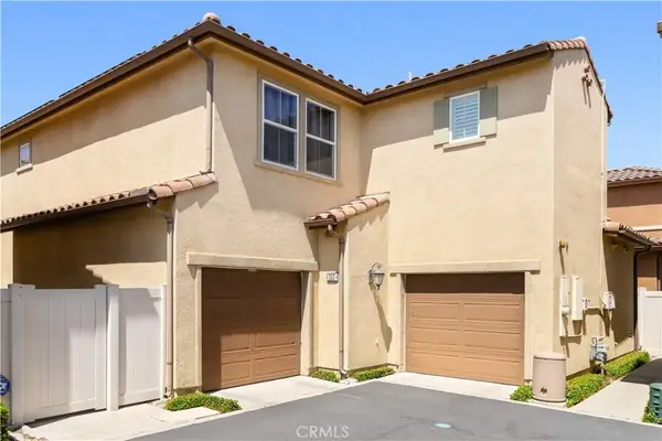 352 Golden Bear Ln, Upland, CA 91786