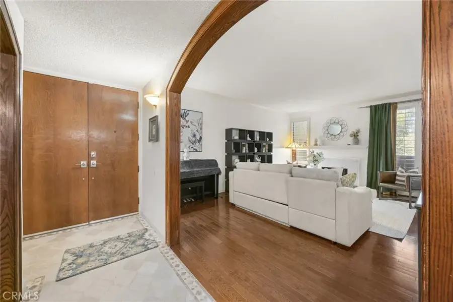 700 S Lake Avenue #109, Pasadena, CA 91106 - #3