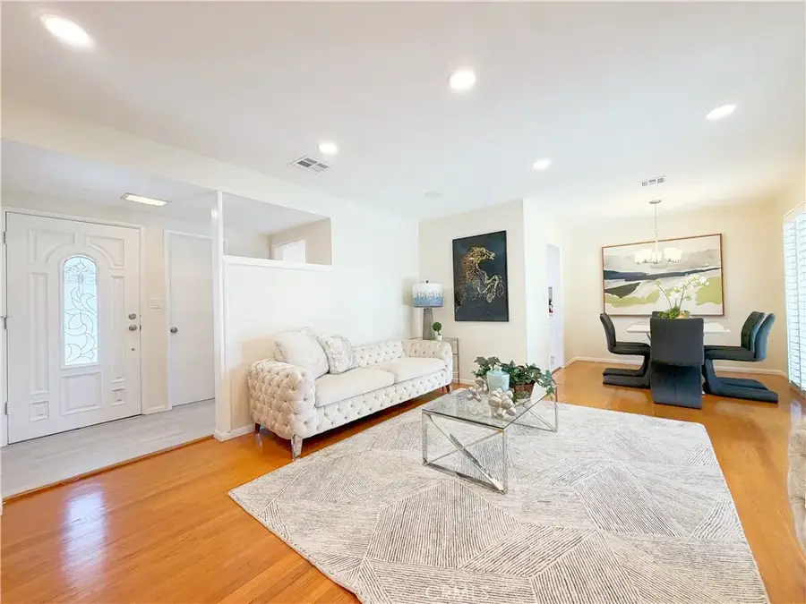 533 Geneva, Claremont, CA 91711 - #3