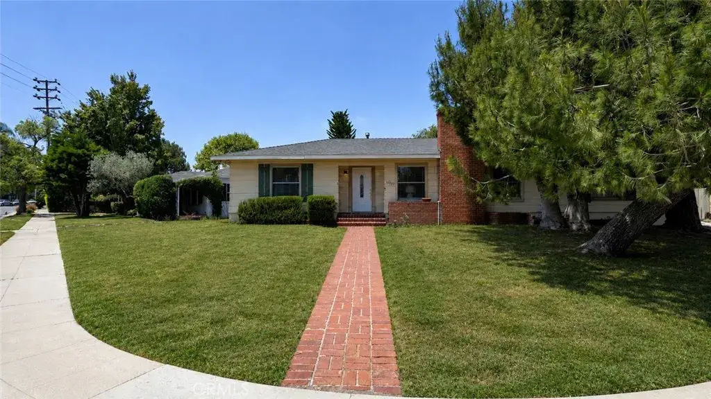 10207 Camarillo Street, Toluca Lake, CA 91602 - #1