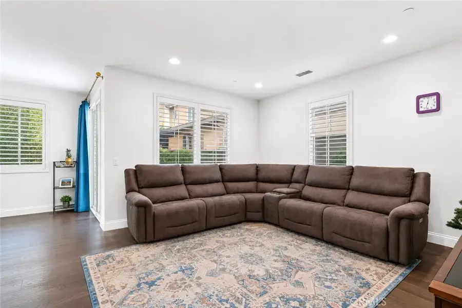 3843 S Oakville, Ontario, CA 91761 - #3