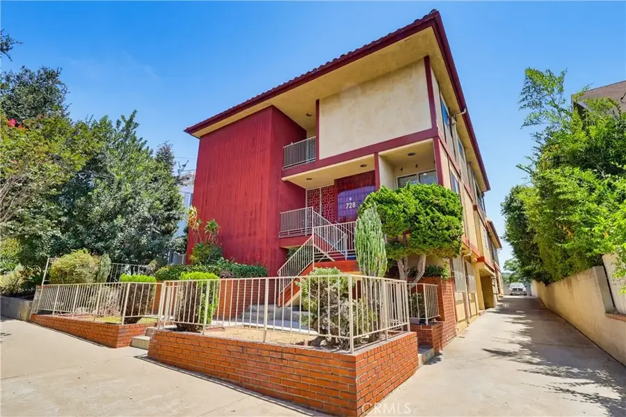 728 E Kensington Road #6, Los Angeles, CA 90026 - #2