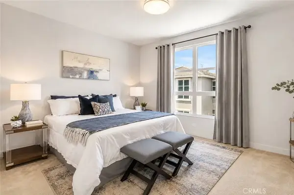 2700 E Chaucer East #41, Los Angeles, CA 90065