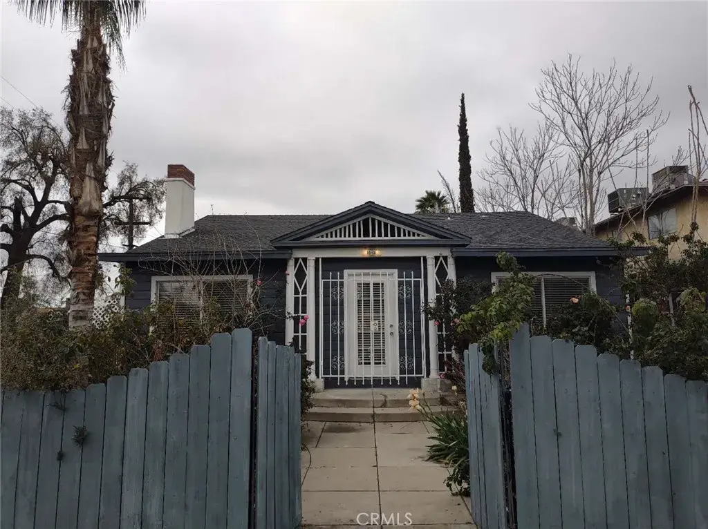 1618 Baker St, Bakersfield, CA 93305 - #1