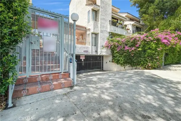 8221 Langdon Avenue #207, Van Nuys, CA 91406