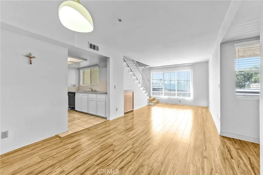 116 W Maple #33, Glendale, CA 91204 - #2