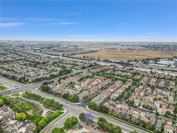 284 Tustin Field Drive, Tustin, CA 92782