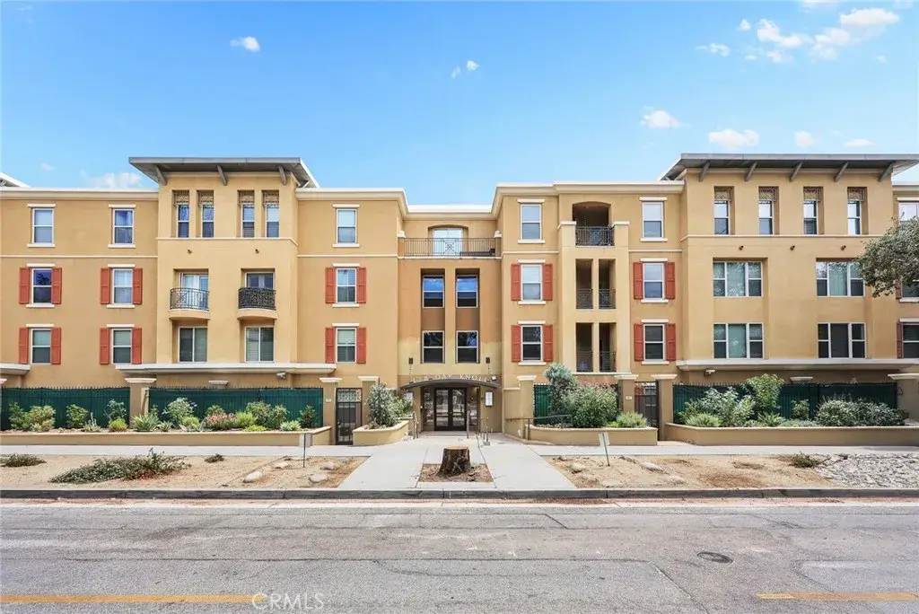 128 N Oak Knoll #206, Pasadena, CA 91101 - #1