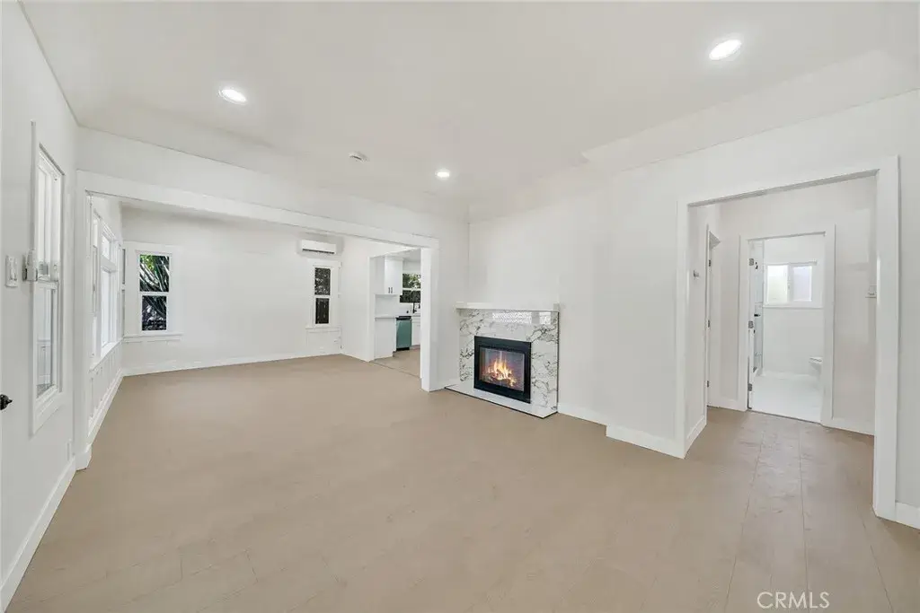 1020 W 70th Street, Los Angeles, CA 90044 - #1