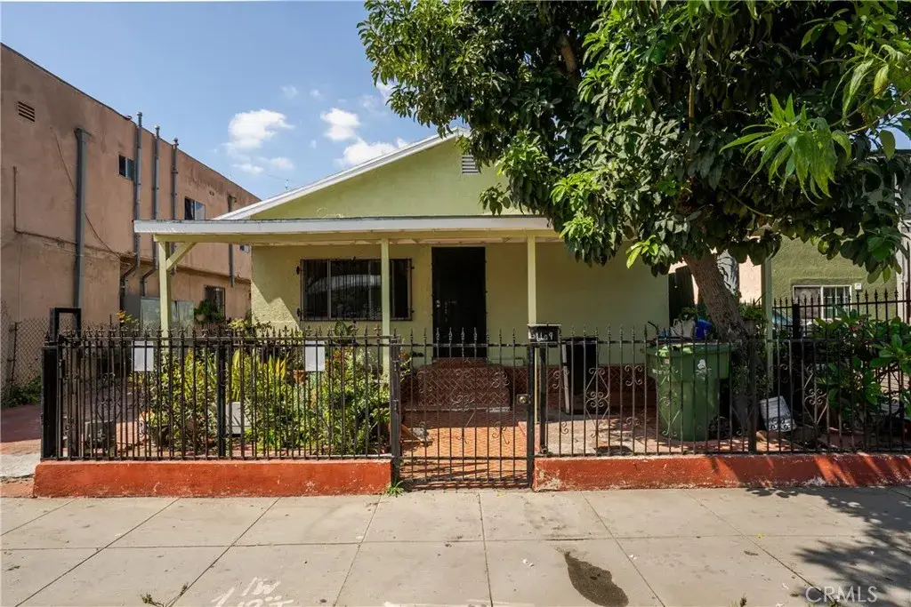 6609 S Figueroa, Los Angeles, CA 90003 - #1