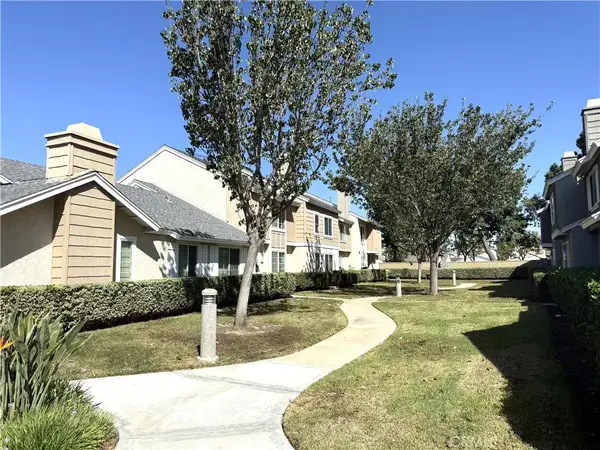 59 Fox Holw #36, Irvine, CA 92614