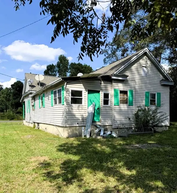 323 Railroad Avenue, Branchville, SC 29432