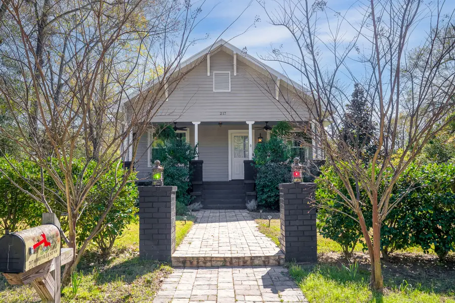 217 Abbeville Avenue Nw, Aiken, SC 29801 - #3