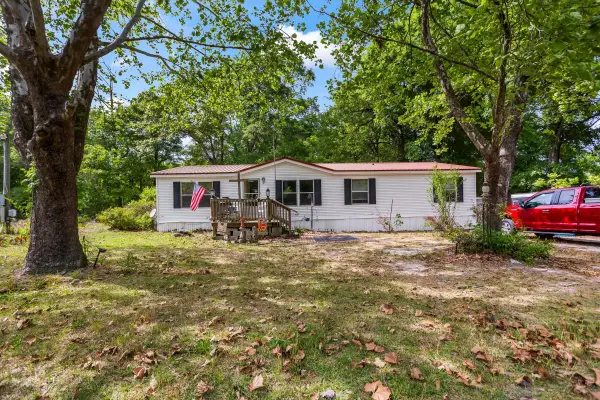 126 Airport Road, Wagener, SC 29164