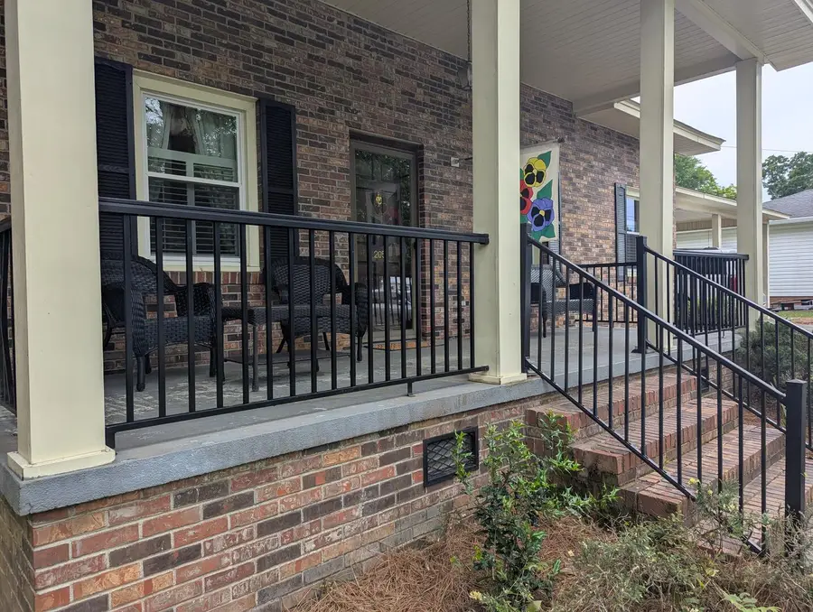205 W Wheeler Circle, Saluda, SC 29138 - #2