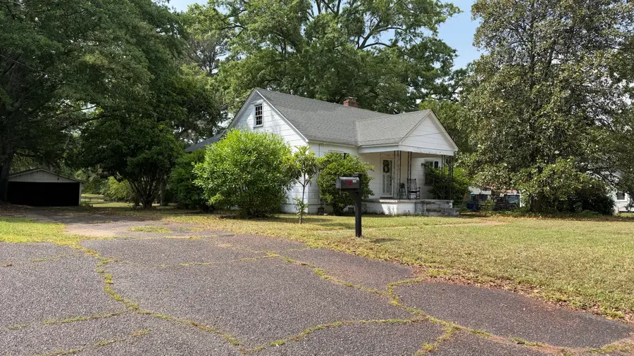 604 Penn Street, Edgefield, SC 29824 - #3