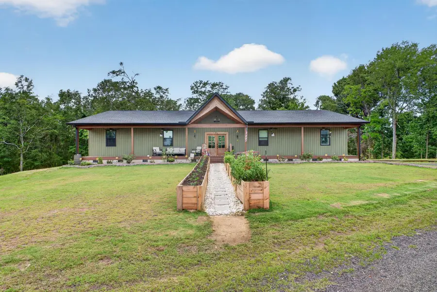 303 Carroll Avenue E, New Ellenton, SC 29809 - #2