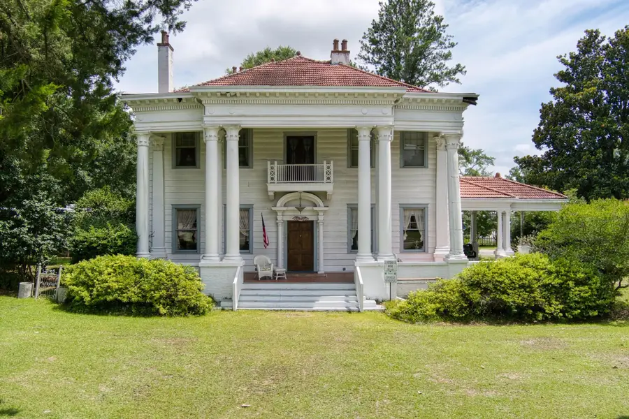 626 Hagood Avenue, Barnwell, SC 29812 - #2