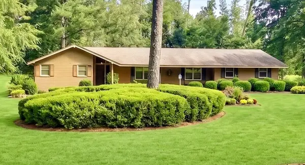 608 Gray Street, Edgefield, SC 29824
