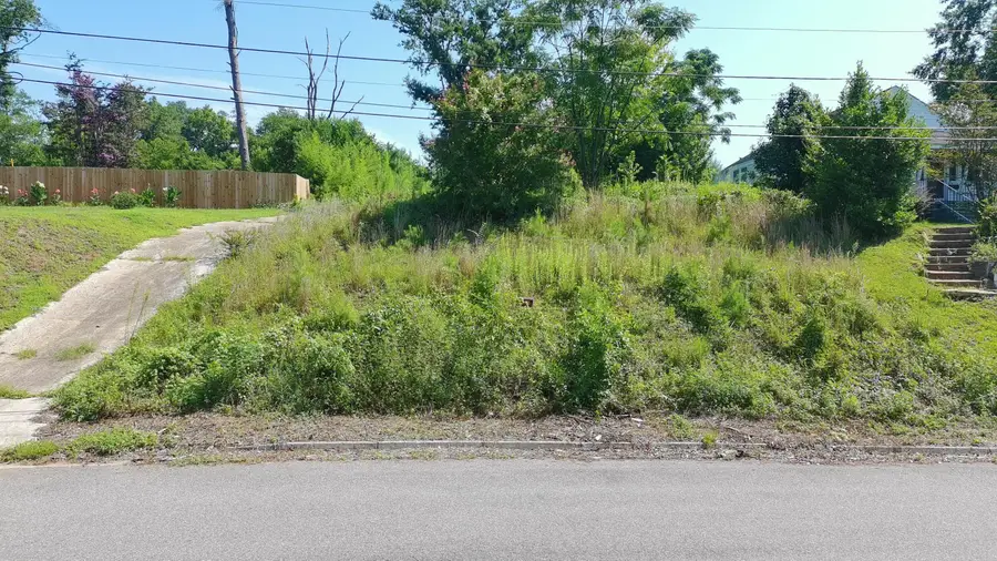 105 W Woodlawn Avenue, North Augusta, SC 29841 - #2