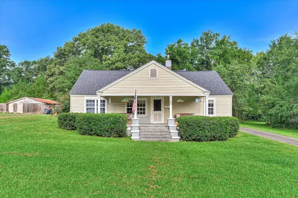208 W Terrace Street, Edgefield, SC 29824
