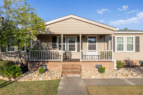 269 Holmes Pond Road, Johnston, SC 29832