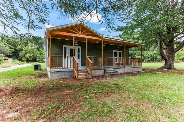 2165 New Holland Road, Wagener, SC 29164