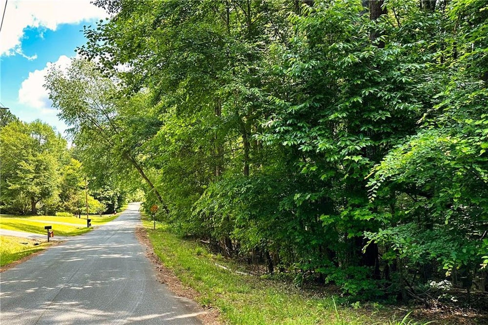 00 Trey Lane, Ware Shoals, SC 29692 ERA