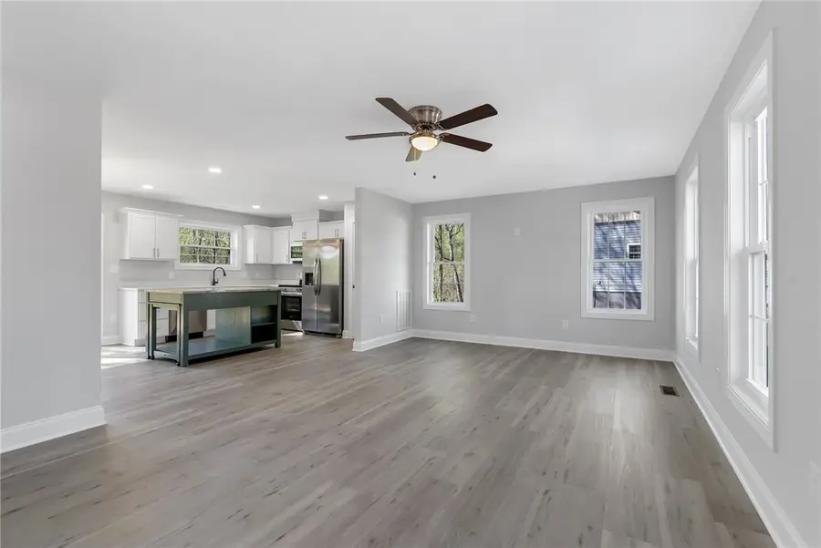 3064 Woodale Circle, Seneca, SC 29678 - Image #3