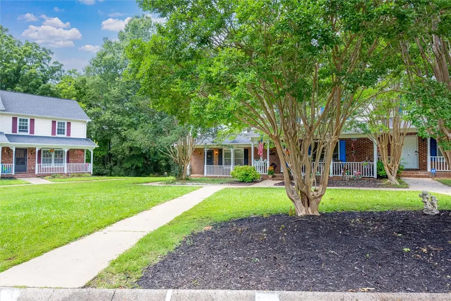 1040 Wildwood Lane #4B, Spartanburg, SC 29301 - Image #2