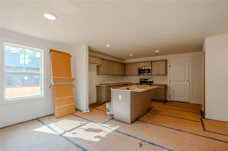 426 N Palmetto Street, Liberty, SC 29657 - #2