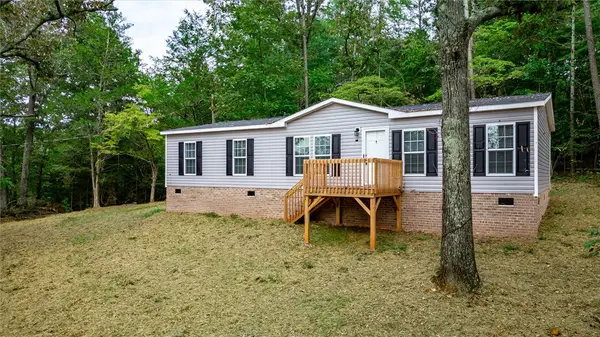 124 Cherrywood Drive, Central, SC 29630