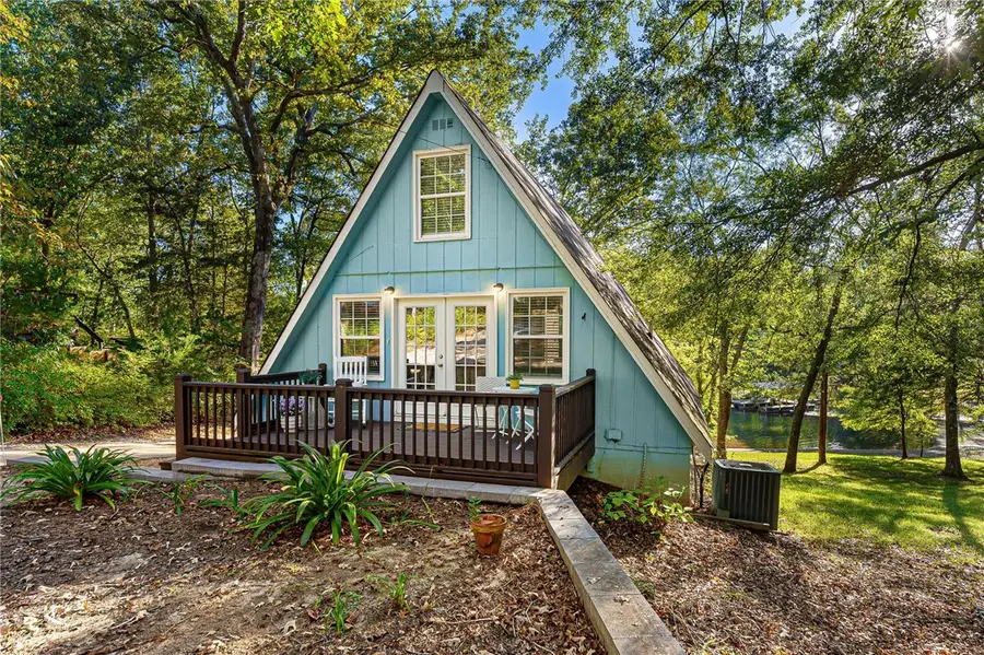 387 Chateau Drive, Lavonia, GA 30553 - #2