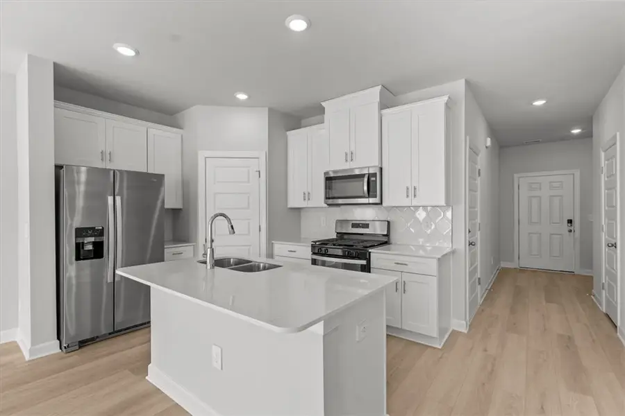 402 Blissful Court, Taylors, SC 29687 - Image #3