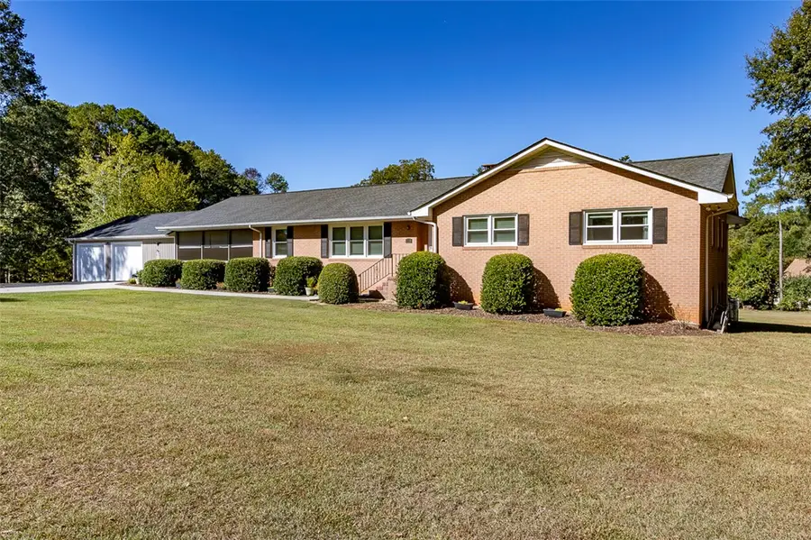 105 Hillandale Road, Seneca, SC 29672 - Image #2