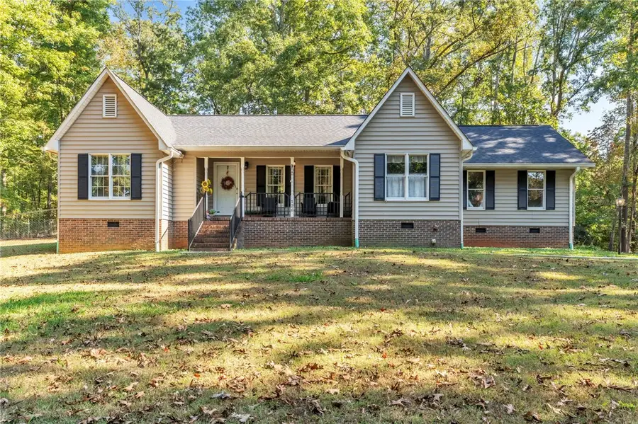 126 Edinburg Road, Pickens, SC 29671 - Image #2