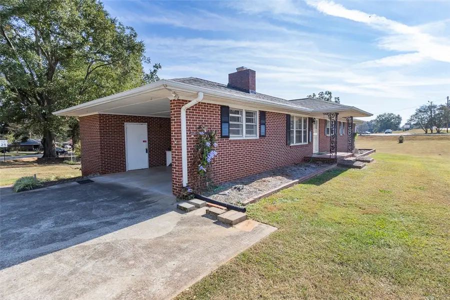 2501 Dobbins Bridge Road, Anderson, SC 29626 - Image #3