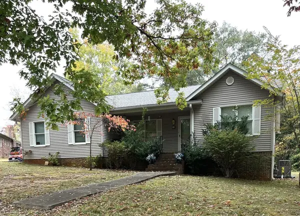 135 Mountain View Circle Lane, Greenville, SC 29617