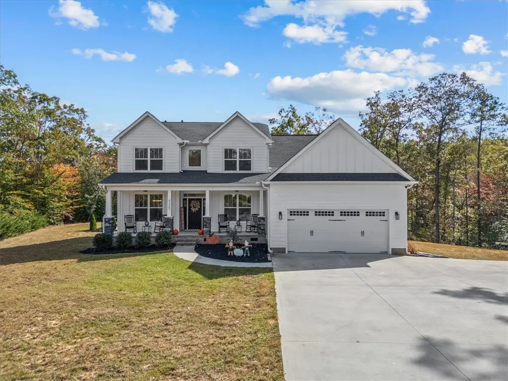 525 Sixteenth Circle, Walhalla, SC 29691 - Image #1