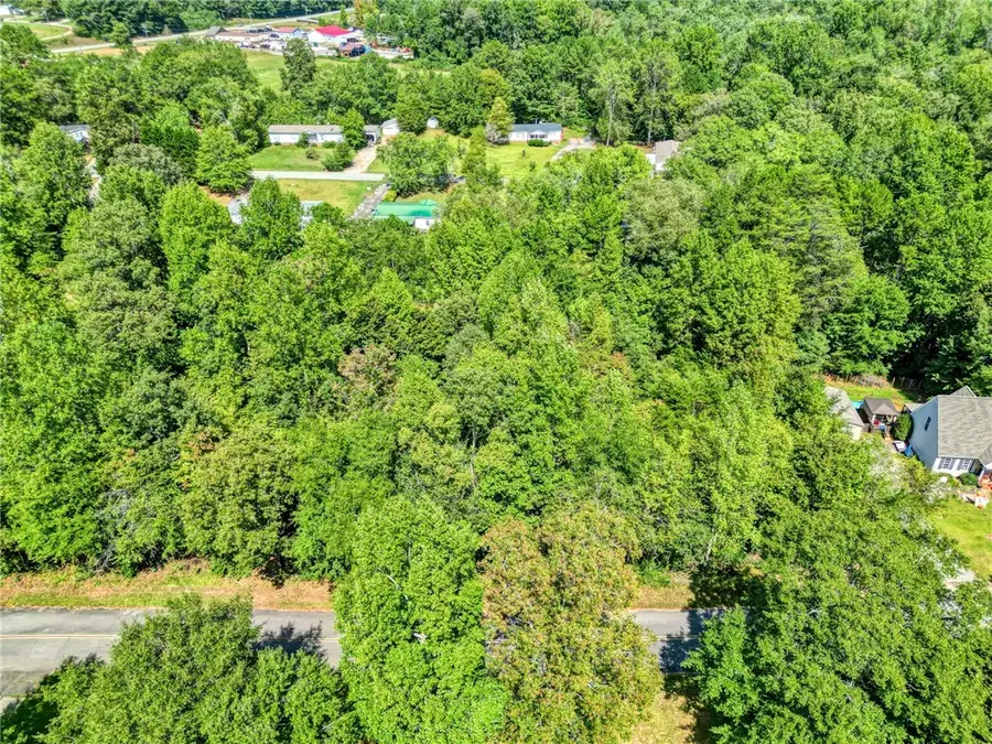 217 Castlebrook Drive, Walhalla, SC 29691 - Image #3