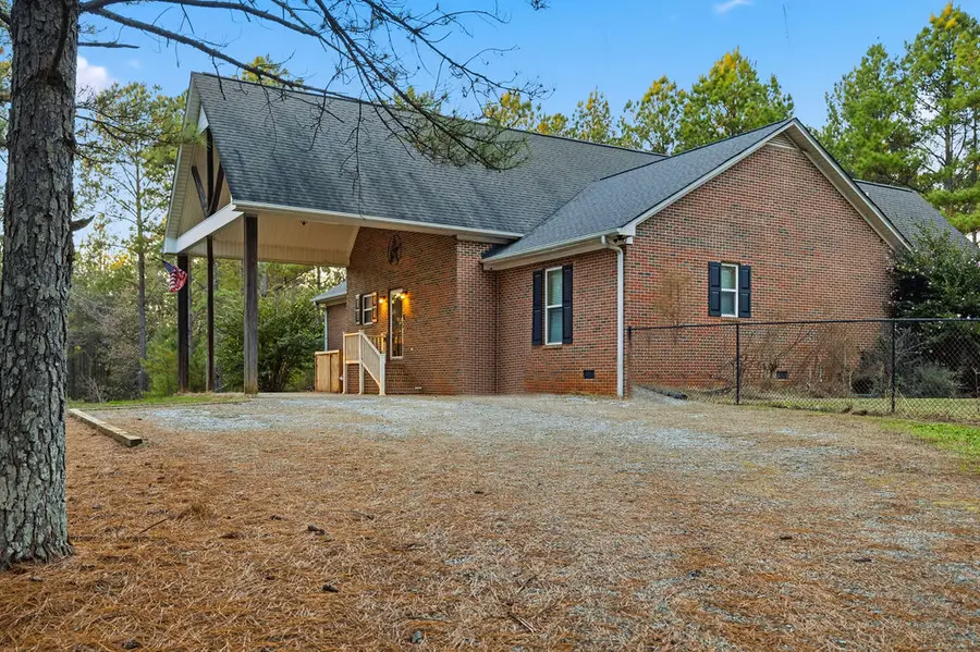 1907 Mountain Creek Church Road, Starr, SC 29684 - Image #2