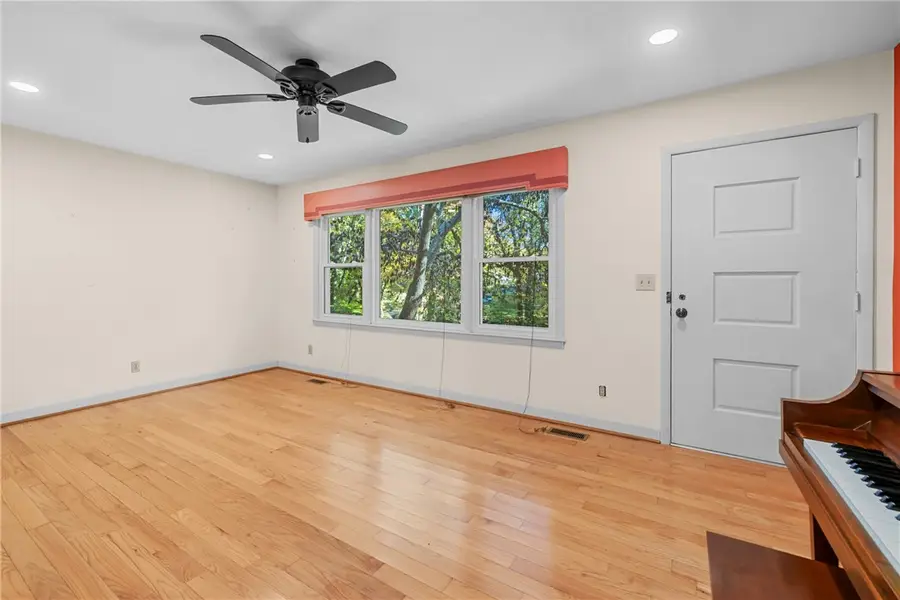 3037 Creekside Drive, Seneca, SC 29678 - Image #3